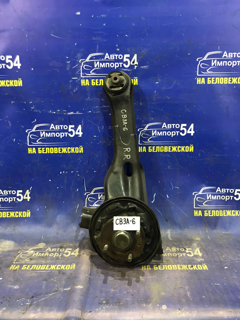 Ступица задняя правая MITSUBISHI LANCER 1993