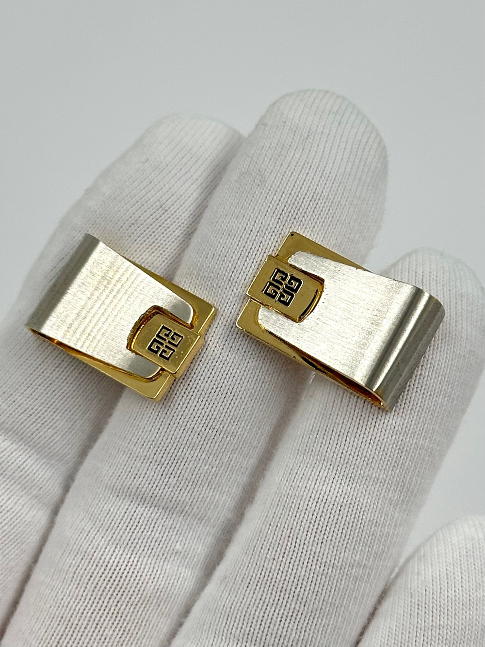 Запонки биколор Givenchy