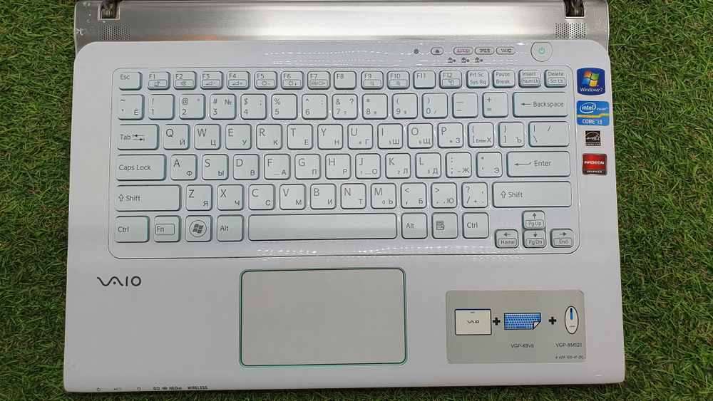 Ноутбук Sony i3/4 Gb