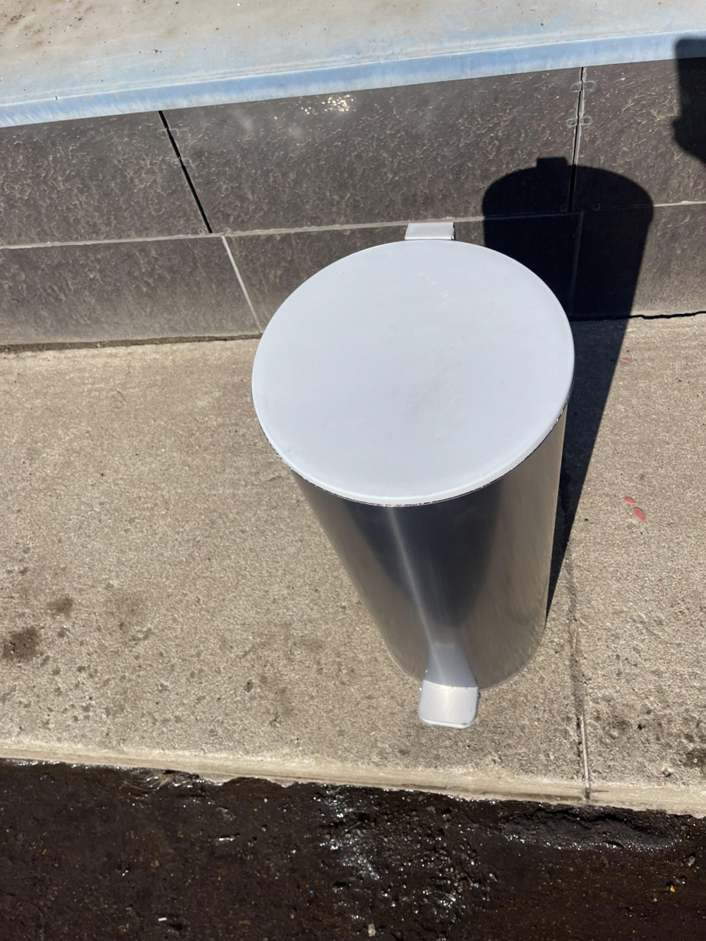 Урна с педалью 20 л.