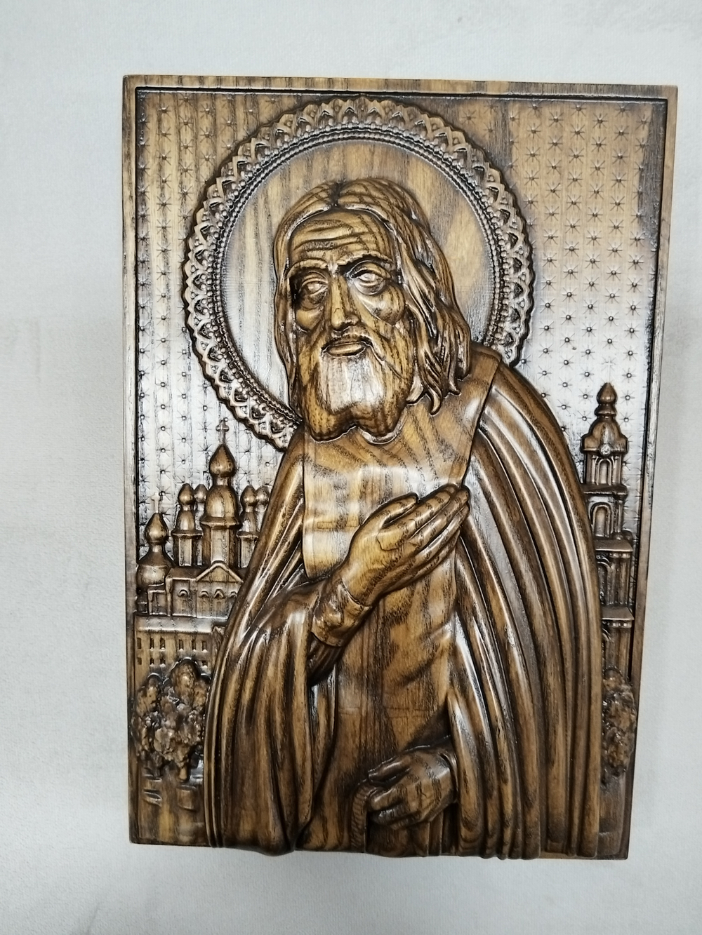 Преподобный Серафим Саровский. Икона деревянная.