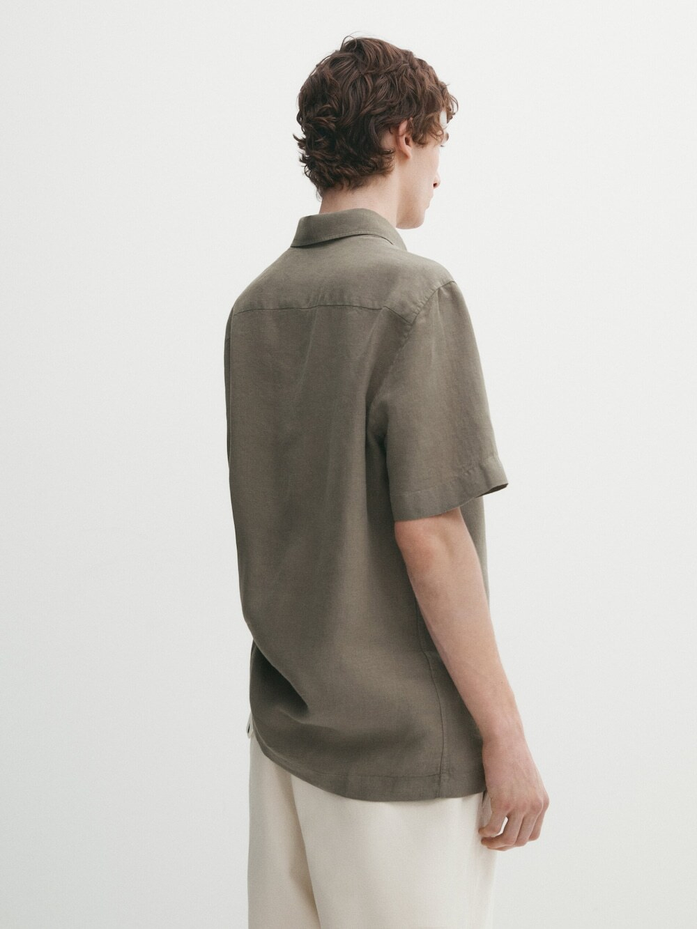 Massimo Dutti Рубашка из 100% льна с короткими рукавами,  фисташковый