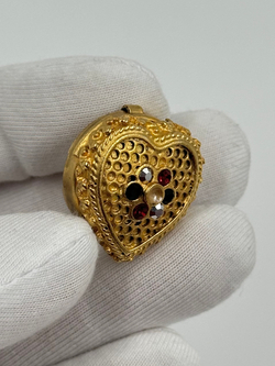 Накладка на пуговицу Сердце с кристаллами