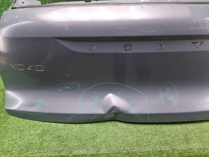 Крышка багажника Volvo XC40 (2017-н.в.)