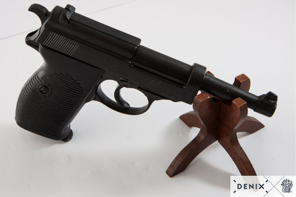 Макет пистолета Walther P38 Германия 1938 г., Denix