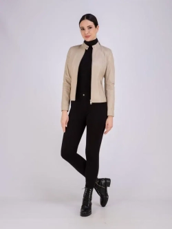 Кожаная куртка короткая на молнии демисезон