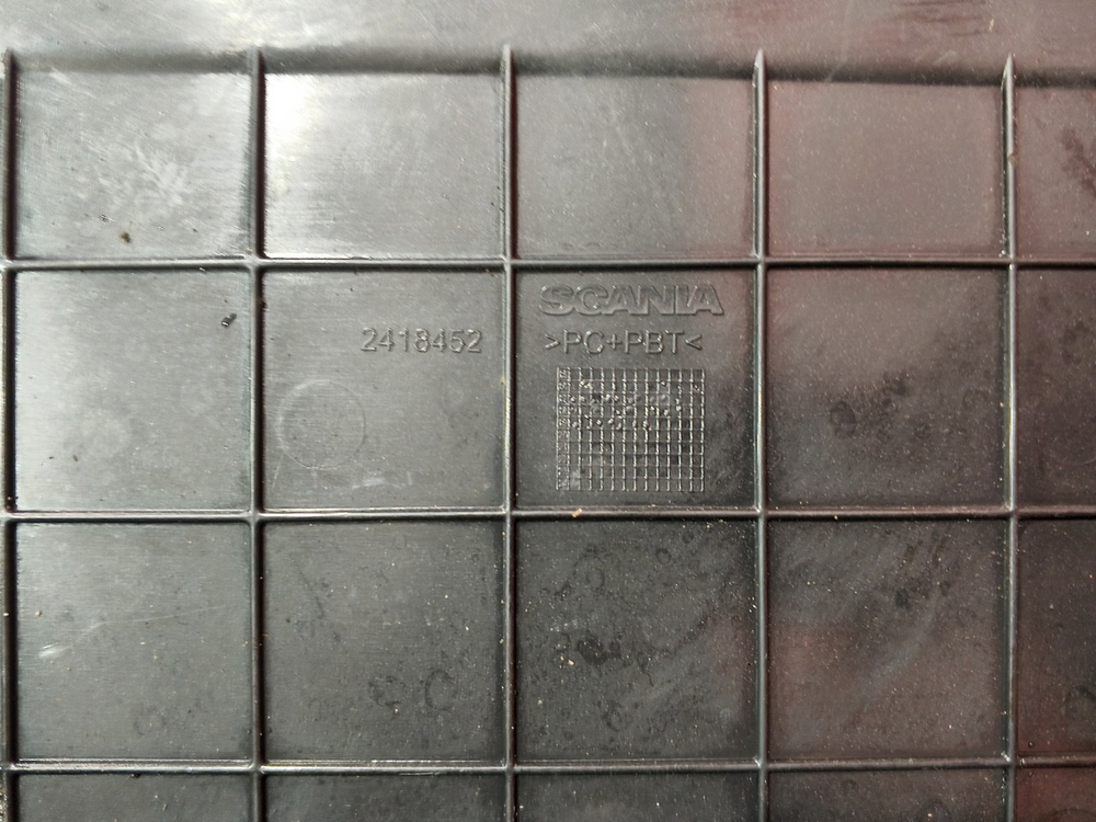 Подножка правая 2019г.