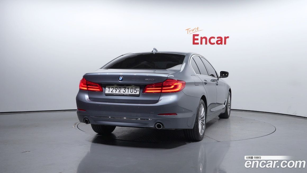 BMW 5 Series (G30) 520i Luxury (02.2020)