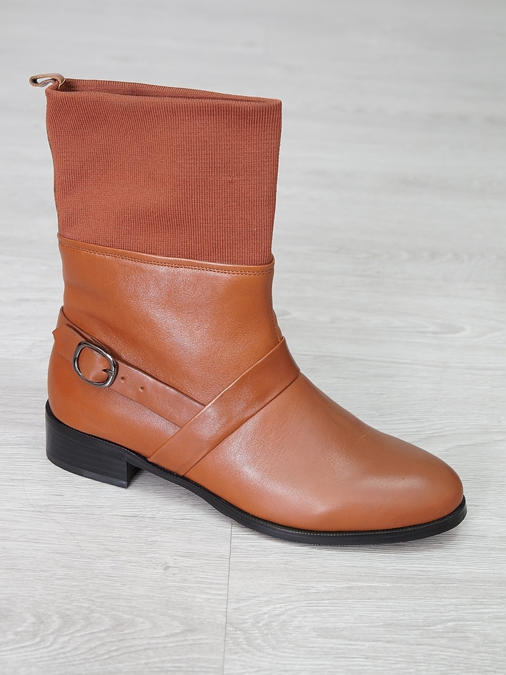 Полусапожки женские VARANESE T117-D18