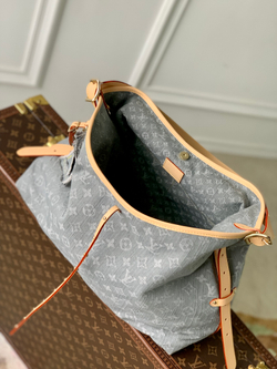 Louis Vuitton CarryAll MM