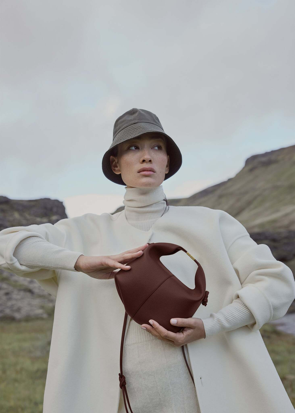 Сумка Polene Béri EDITION TEXTURED SANDALWOOD