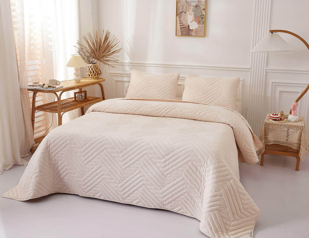 Покрывало 230х250 и 2 наволочки 50х70 Sofi De MarkO Мориц кремовое