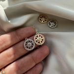 19258-з Подвеска "Роза ветров" с цирконами, позолота