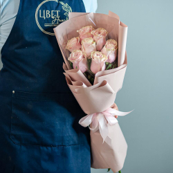 Букет из нежных розовых роз Эквадор