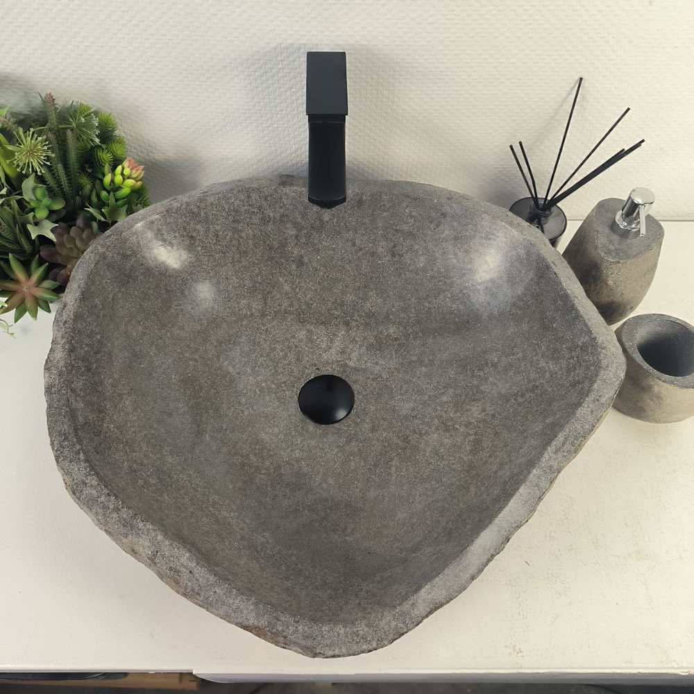 Раковина из речного камня RS-388 (60*53*15)