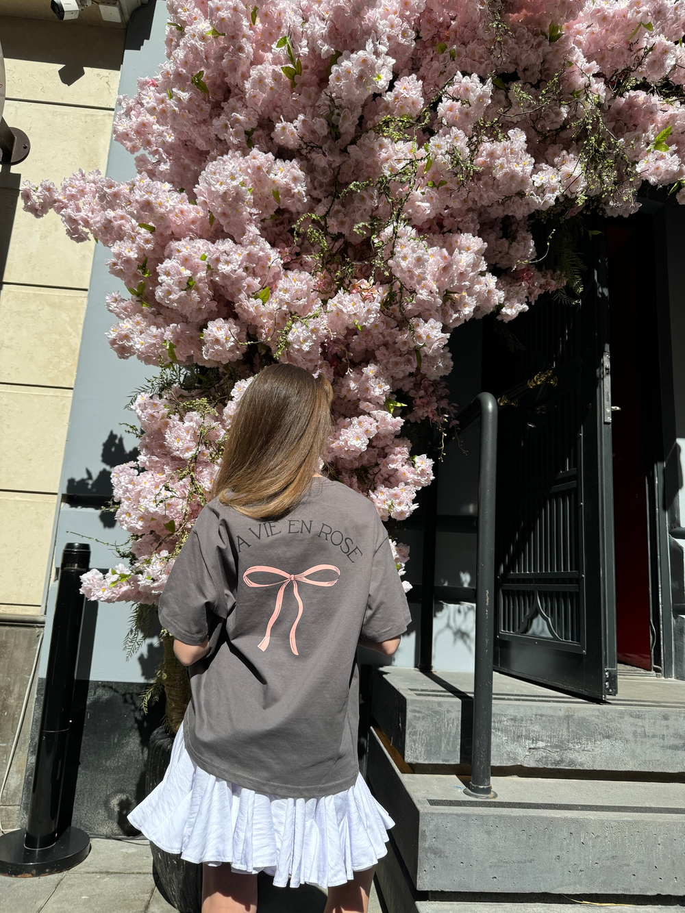 Футболка для девочки серая оверсайз с принтом La vie en rose