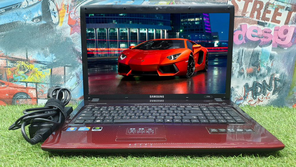 Ноутбук Samsung i5/4 Gb/330M - 1 ГБ/ NP-R780-JS02 np-r780-js02ru