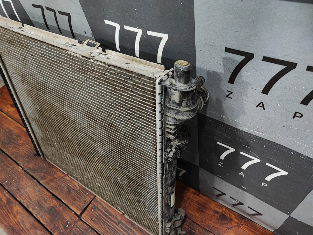 Радиатор двигателя Mercedes ML GLE (W166) 11-18 Б/У Оригинал A0995001303