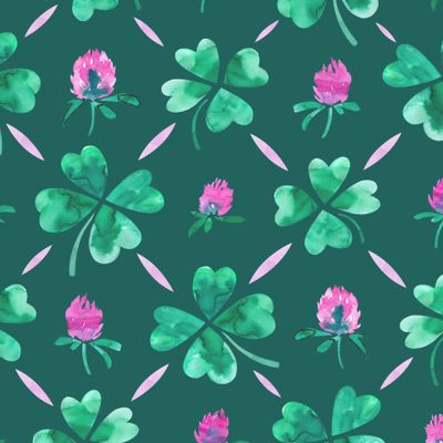 Счастливый клевер (на темном зеленом)