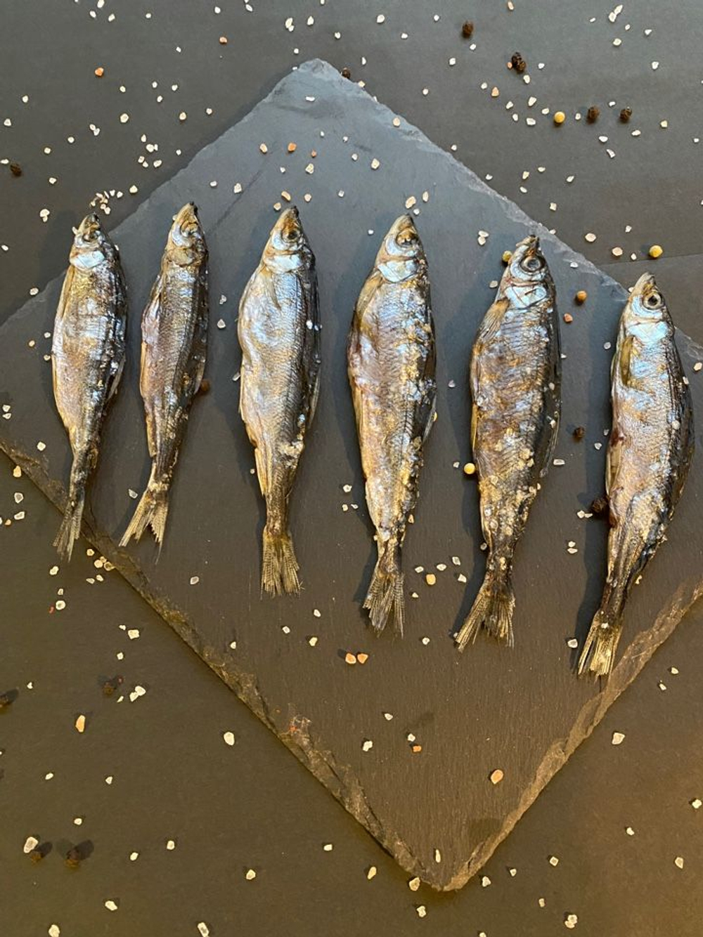 Ряпушка вяленая с икрой, слабосоленая, 100 грамм, Ладожское озеро