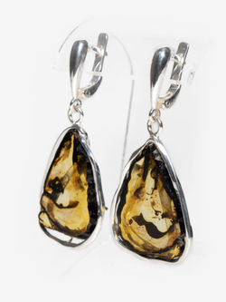 Уникальные серебряные серьги с цельным пейзажным янтарем, серебро 925 пробы