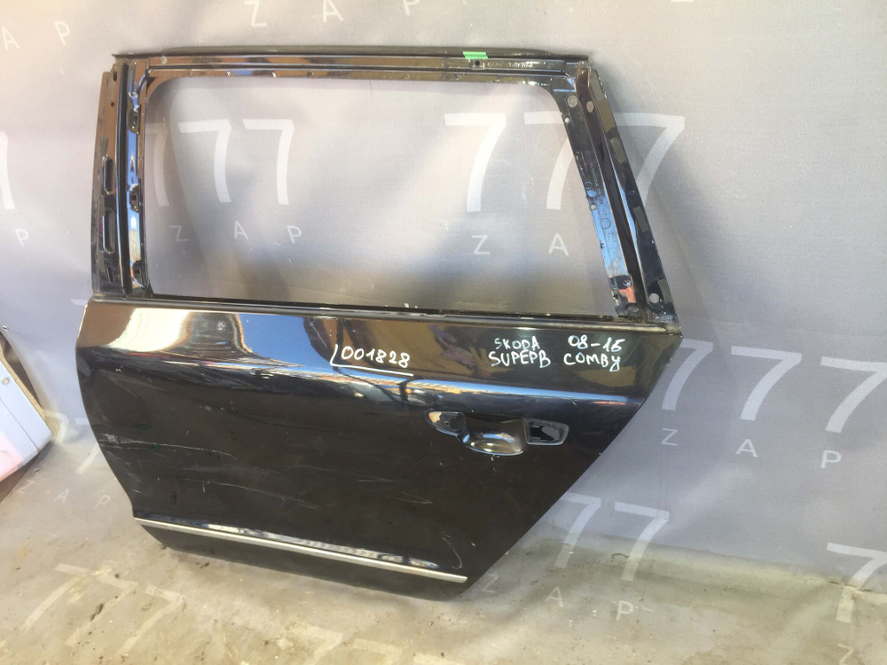 Дверь задняя левая Универсал Skoda Superb 2  Б/У Оригинал 3T9833051