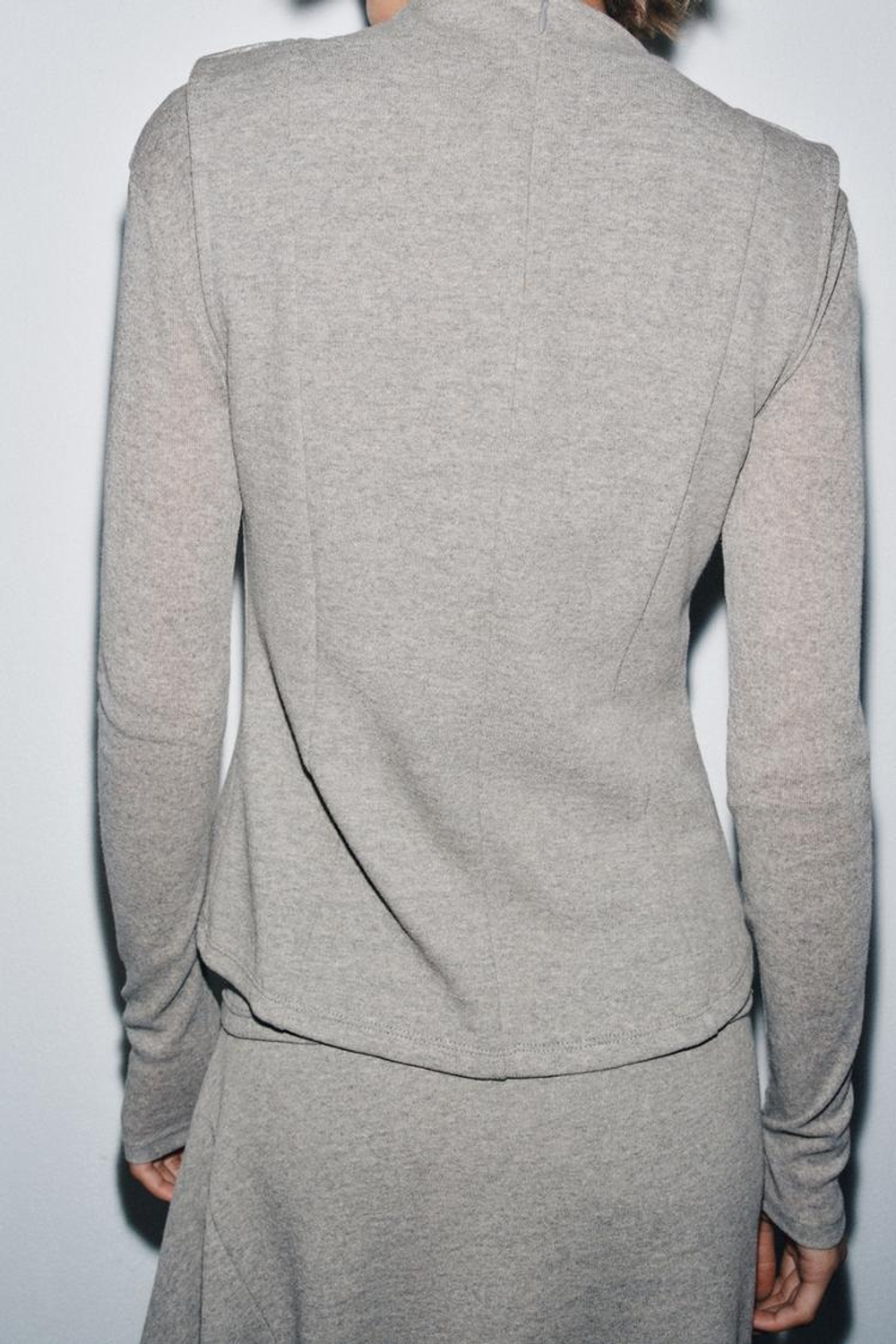 ZARA ТОП С ДВОЙНЫМИ ДЛИННЫМИ РУКАВАМИ, РЫЖЕВАТО-КОРИЧНЕВЫЙ