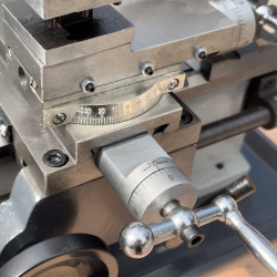 SPV-300 настольный токарный станок