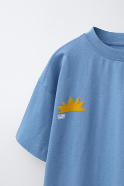 ZARA ФУТБОЛКА С ГРАФИЧЕСКИМ ПРИНТОМ, СИНИЙ