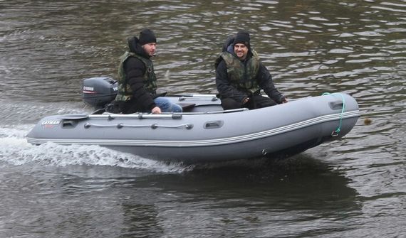 Лодка Мнев и К КАЙМАН N-420 НДНД