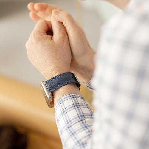 Ремешок для Apple Watch Ultra 49mm из кожи Saffiano синего цвета