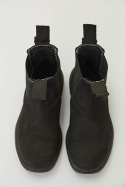 Челси из черного нубука с мехом