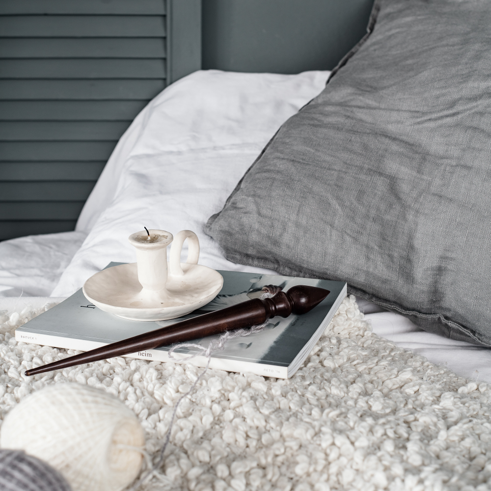 Опорное веретено для прядения из дерева сибирский кедр 245 мм. Art of Siberia. B71