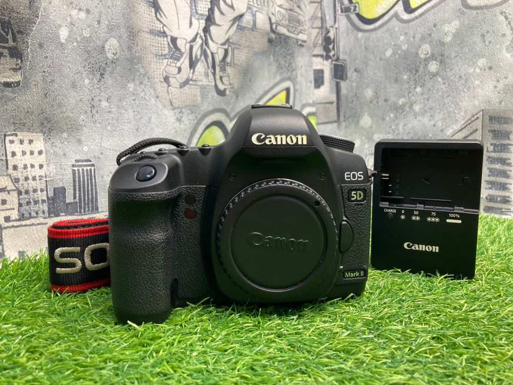 Canon EOS 5D Mark II 32.400 кадров