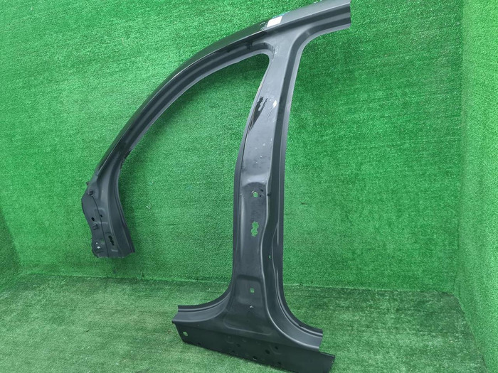 Стойка кузова левая BMW X6 F16 (2014-2020)