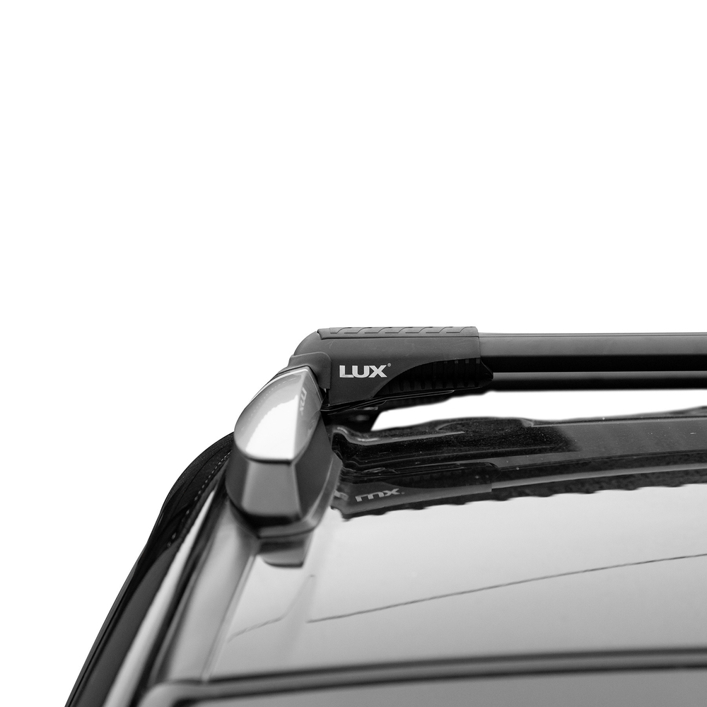 Багажная система LUX ХАНТЕР L45-B черная для автомобилей с рейлингами