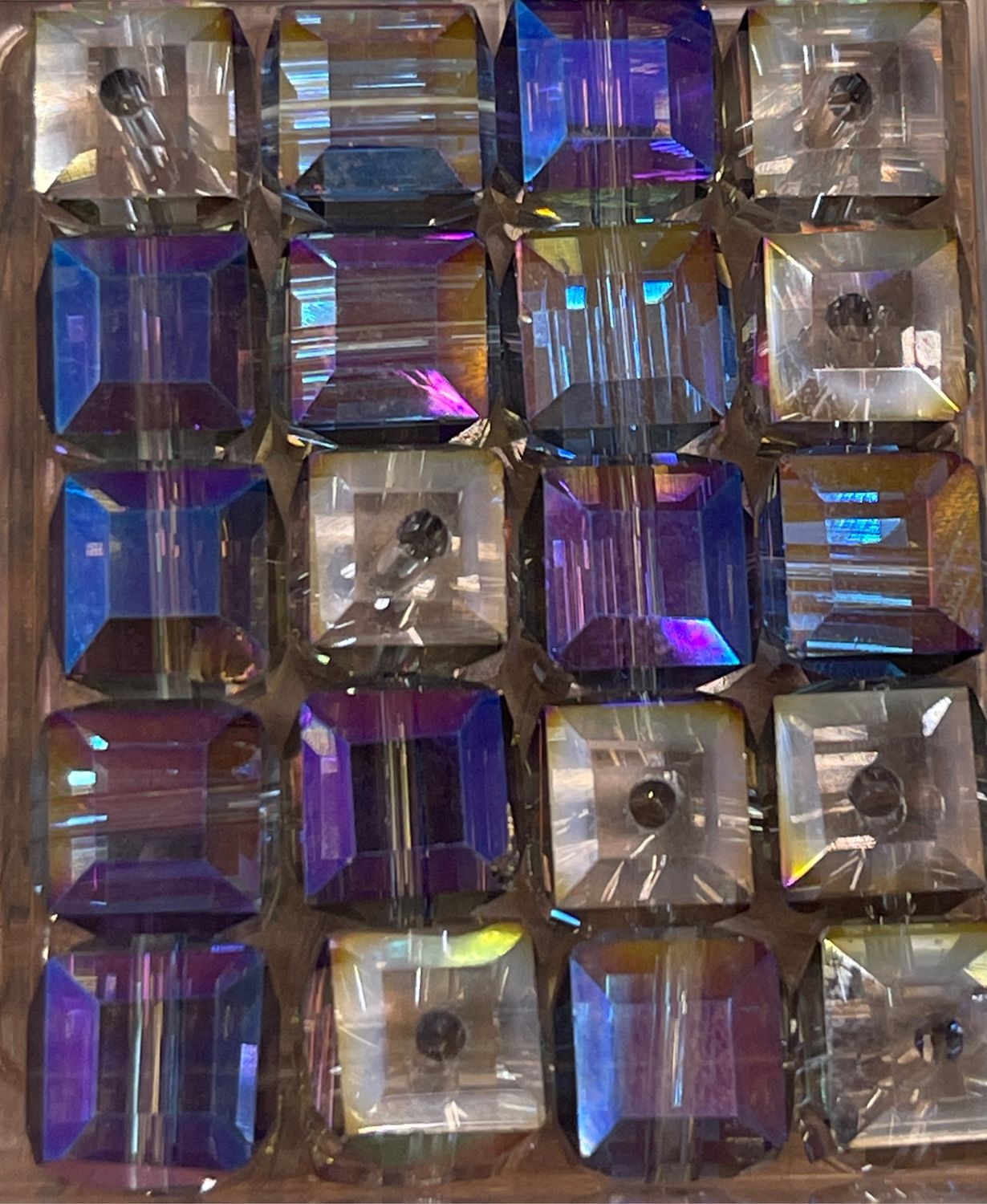 бусина кубическая 10мм цвет фиолетово-серый