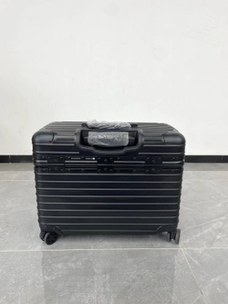 Дорожный чемодан Rimowa