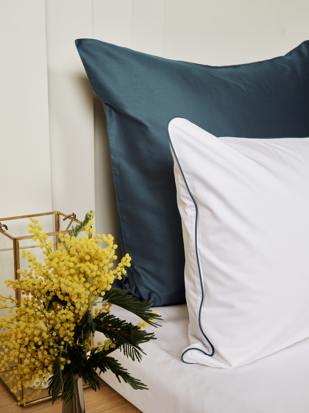 Постельное белье 2 спальное евро макси Сlaire&Caroll Lune белое с зеленым кантом