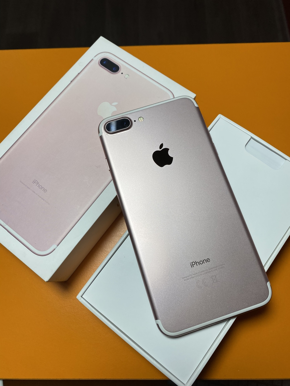 Apple iPhone 7 Plus 32Gb Rose Gold