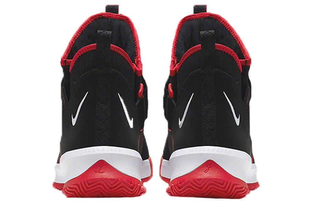 Кроссовки Nike Zoom Soldier 13 13