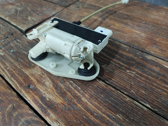 Доводчик задний правый BMW X6 (F16) 14-19 Б/У Оригинал 51227474646