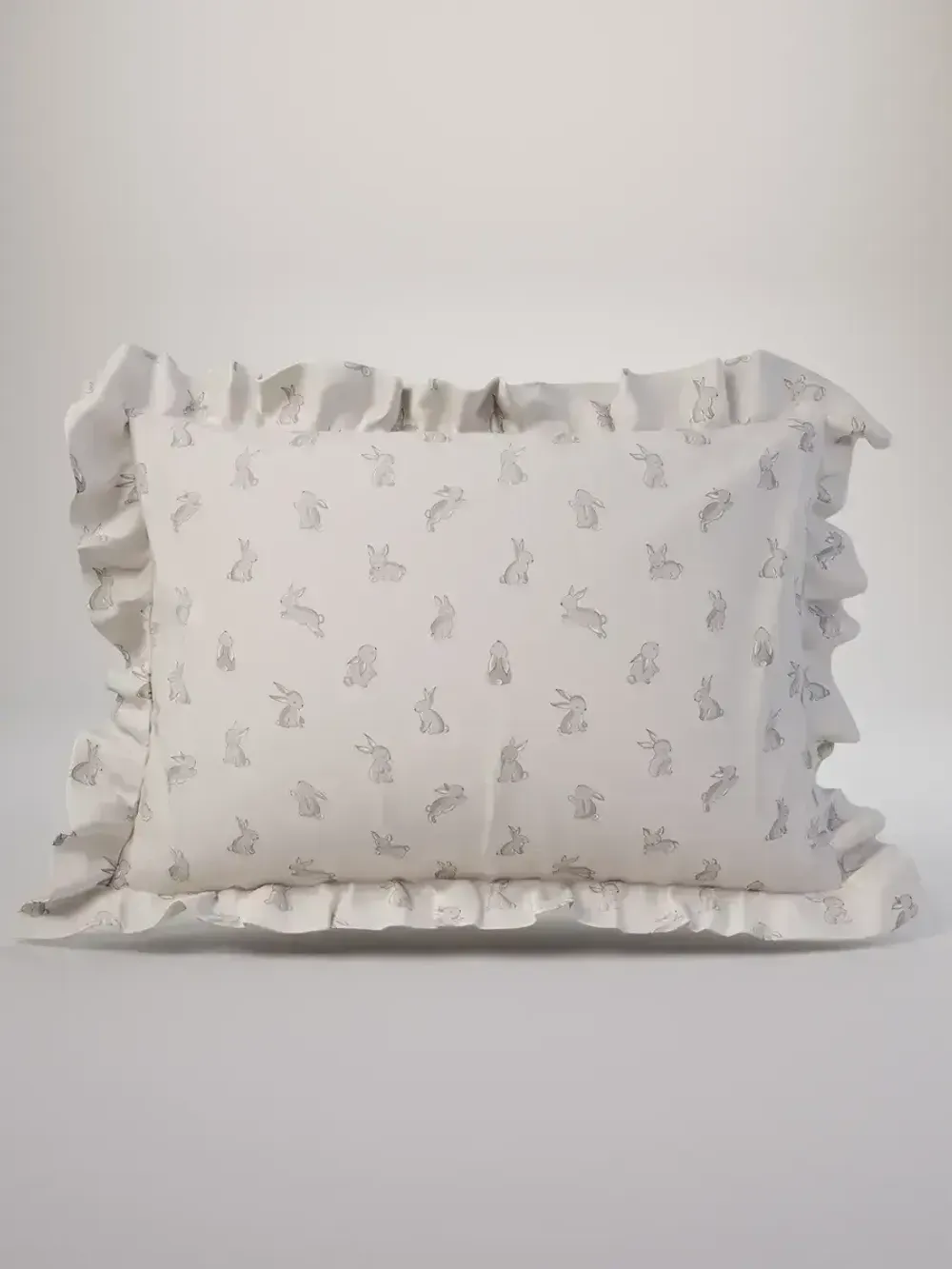 Декоративная наволочка с рюшами, оборками "Фландр" 40х60 см, 1 шт, без молнии