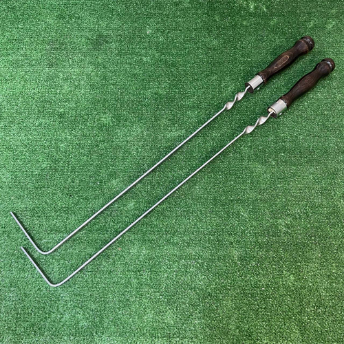 Кочерга с деревянной ручкой