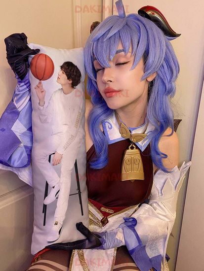 Мини дакимакура Мин Юнги Шуга (Агуст Ди) из БТС | BTS арт. M1087, 60х20 см