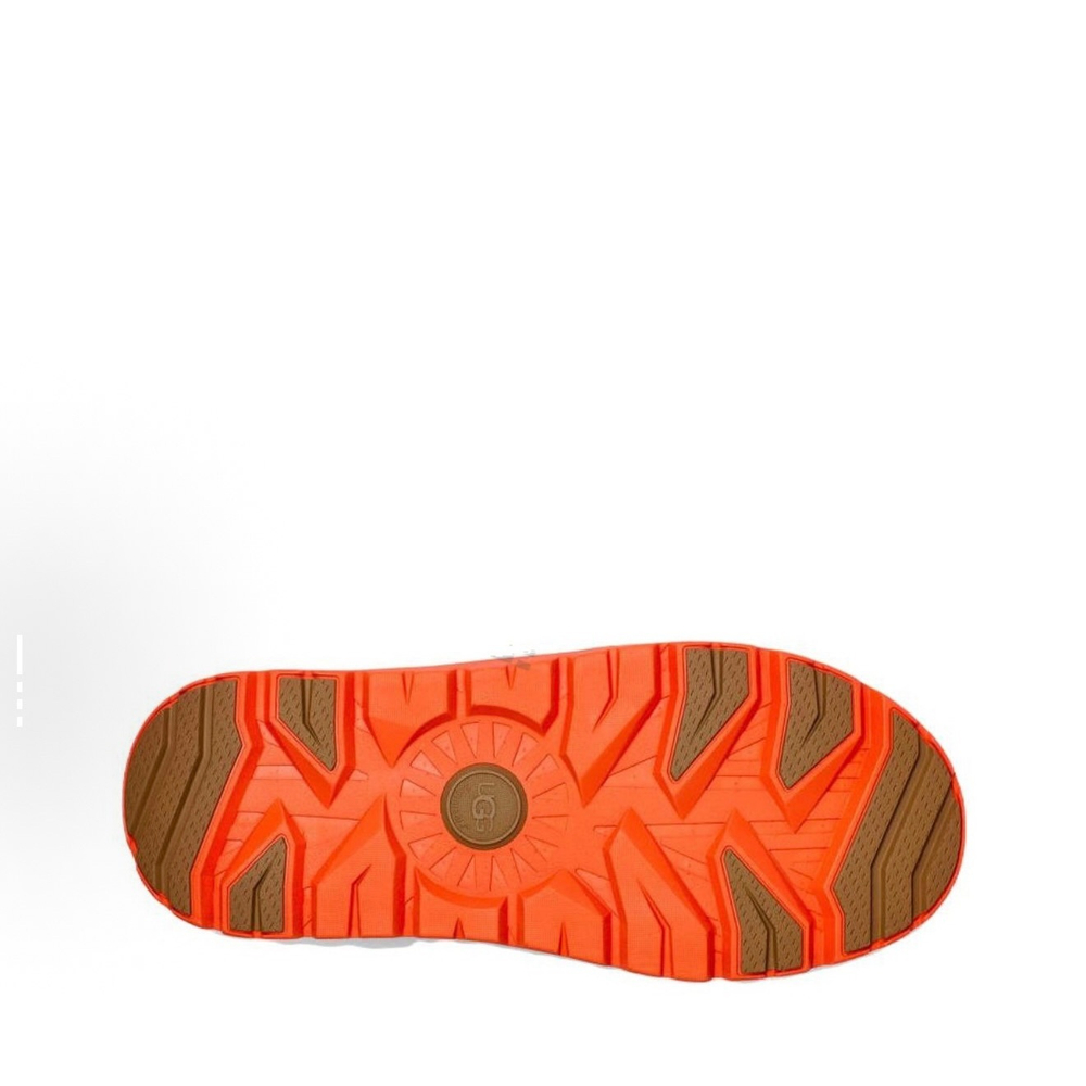 UGG Classic Short Weather Hybrid Orange