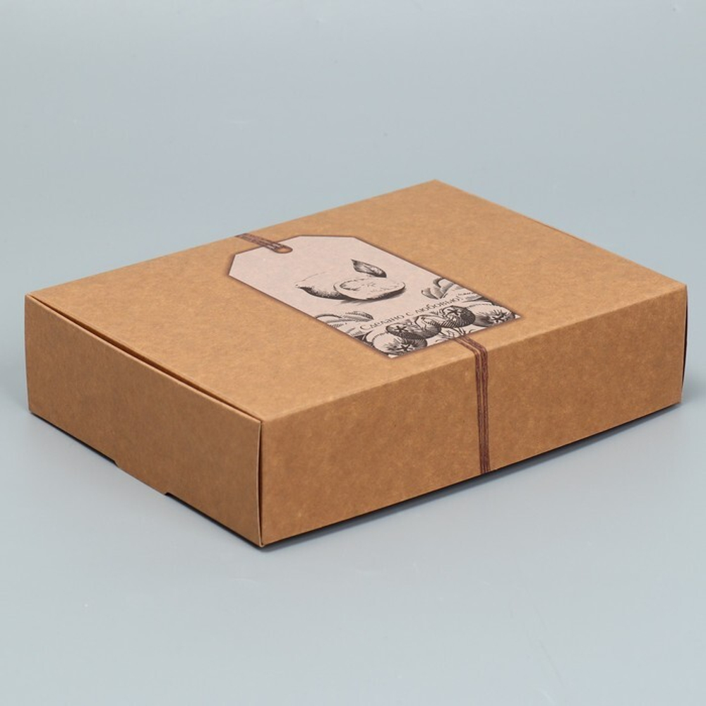 Коробка складная крафтовая «Сделано с любовью», 21 × 15 × 5 см