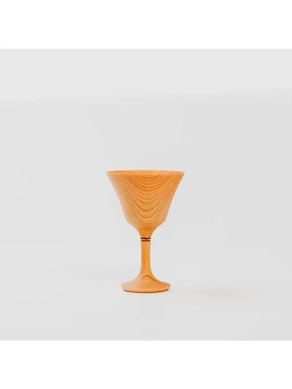 Рюмка для водки деревянная на ножке