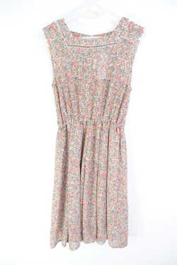 Платье нежное 42 размер