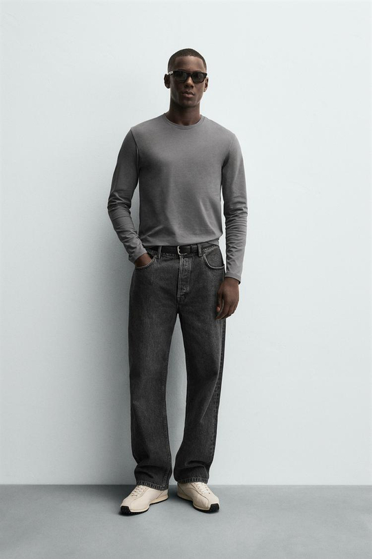 ZARA БАЗОВАЯ ФУТБОЛКА SLIM FIT, СЕРЫЙ